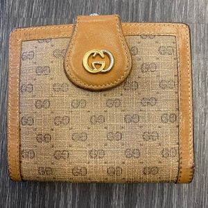 Gucci wallet